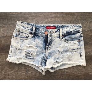 SOLD!!! Guess shorts